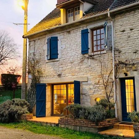 Varzy La Maison Bleue מראה חיצוני תמונה