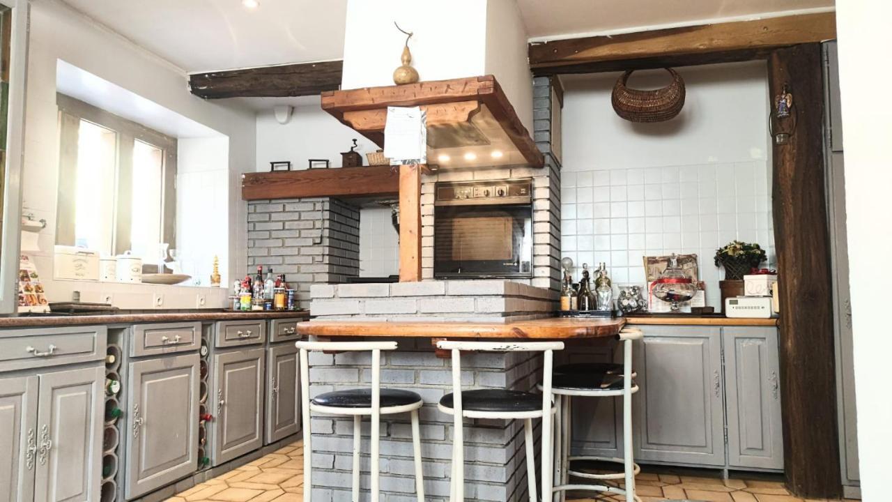 Varzy La Maison Bleue מראה חיצוני תמונה