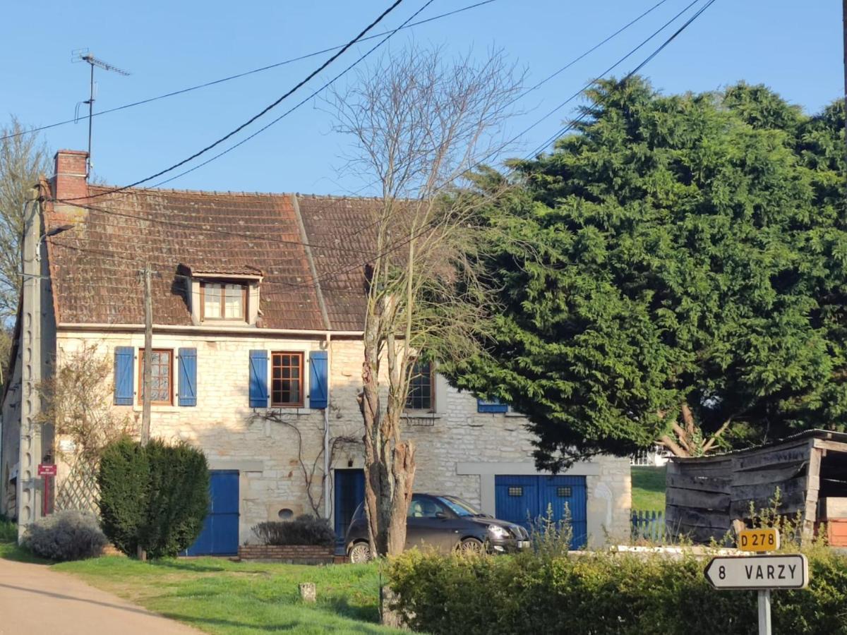 Varzy La Maison Bleue מראה חיצוני תמונה